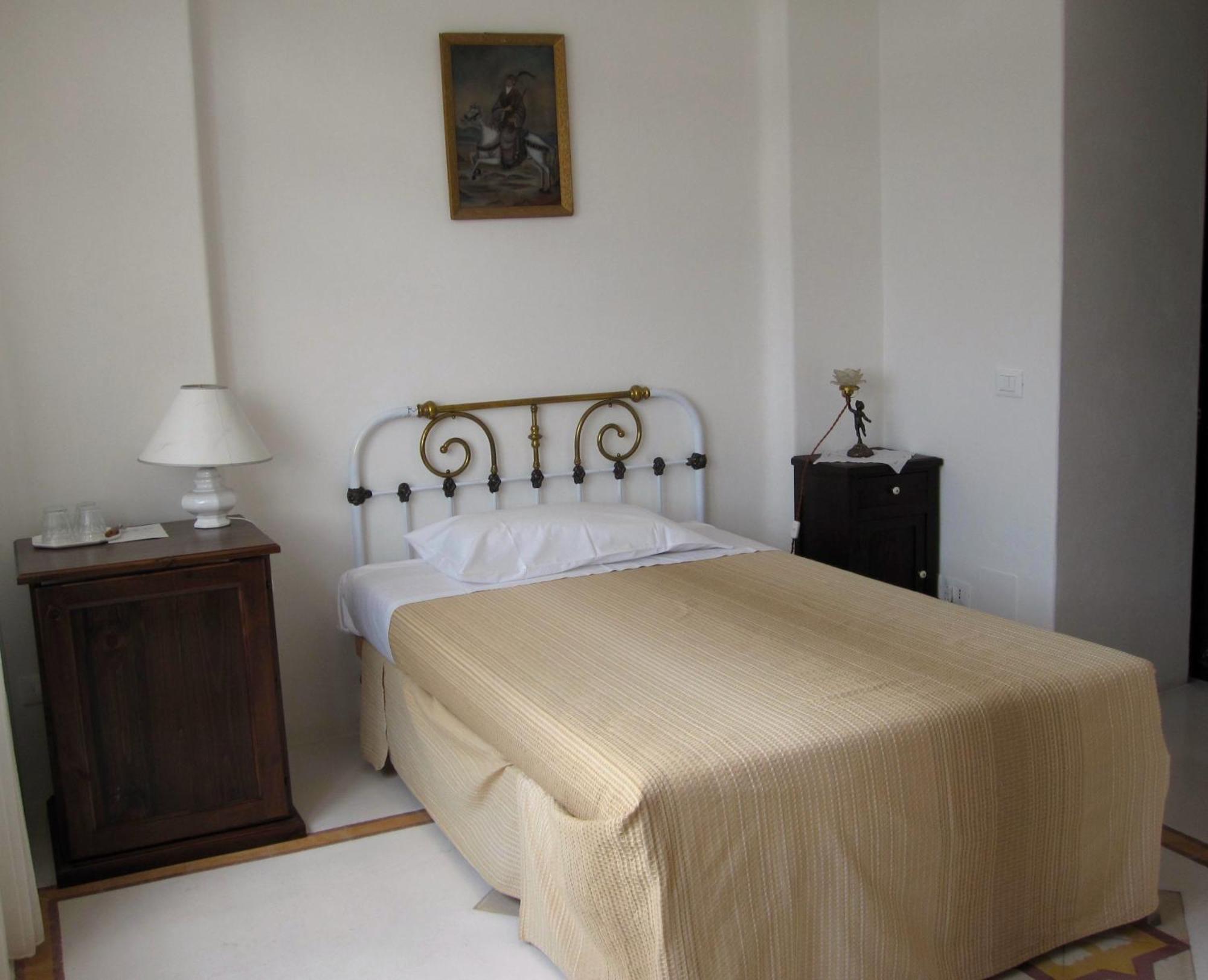 Hotel Santa Marina Antica Foresteria ซานตา มาริน่า ซาลินา ภายนอก รูปภาพ