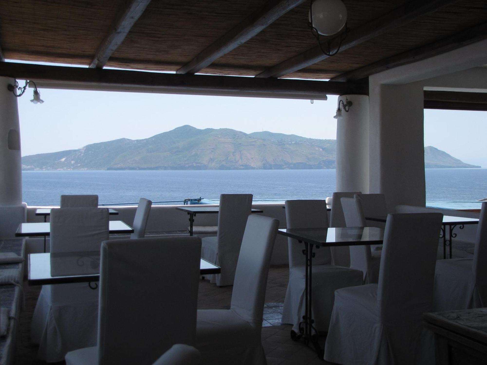Hotel Santa Marina Antica Foresteria ซานตา มาริน่า ซาลินา ภายนอก รูปภาพ