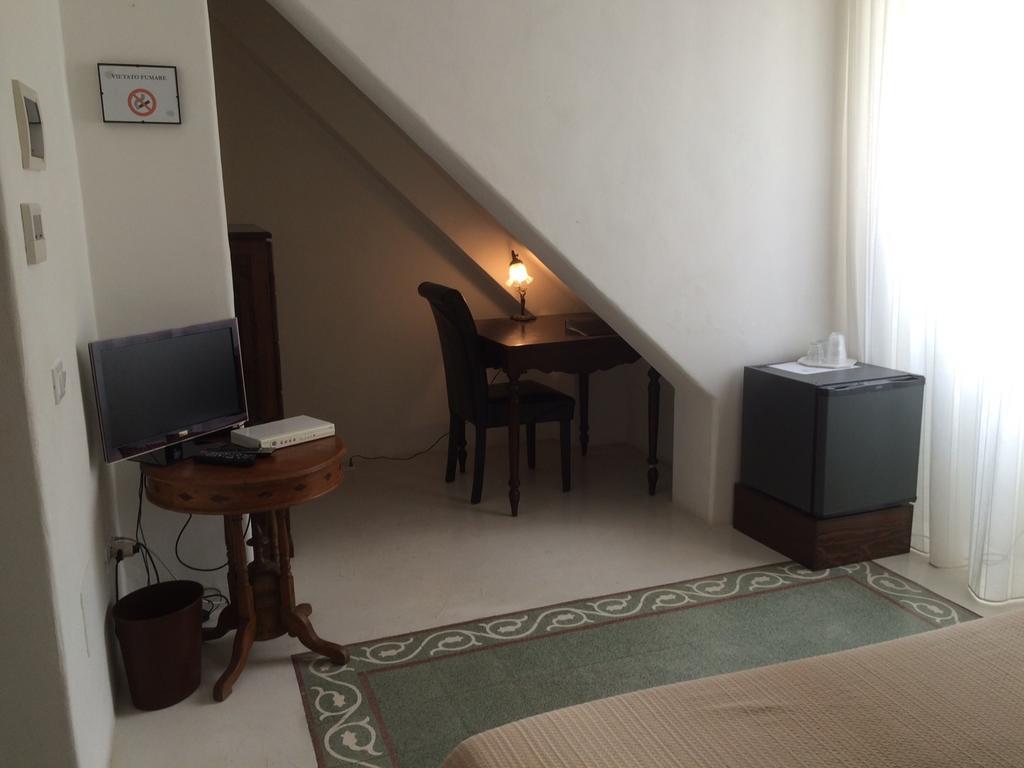 Hotel Santa Marina Antica Foresteria ซานตา มาริน่า ซาลินา ภายนอก รูปภาพ