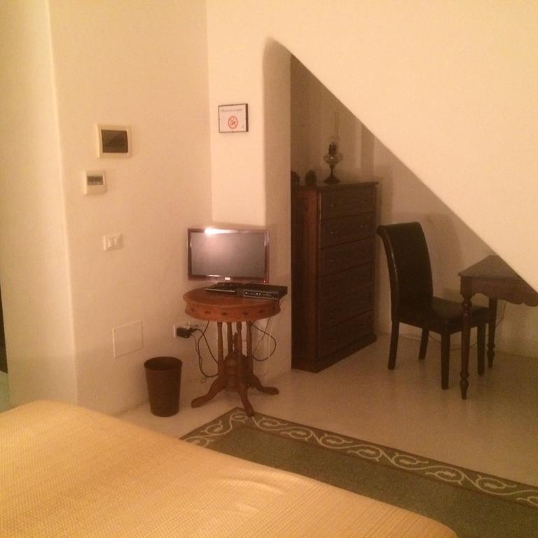 Hotel Santa Marina Antica Foresteria ซานตา มาริน่า ซาลินา ภายนอก รูปภาพ