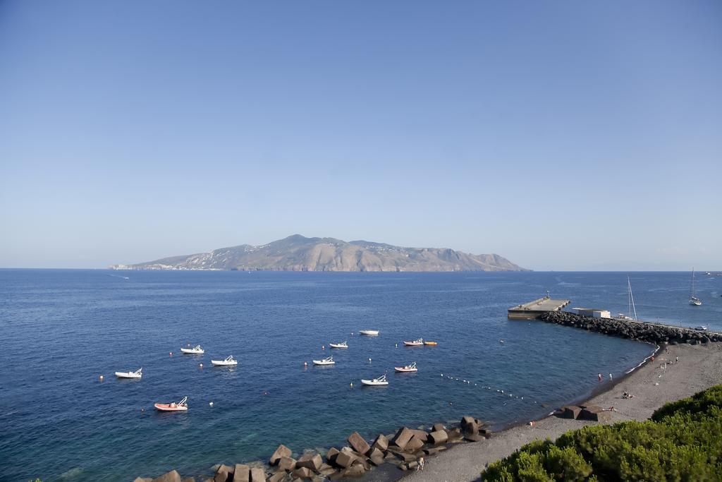 Hotel Santa Marina Antica Foresteria ซานตา มาริน่า ซาลินา ภายนอก รูปภาพ