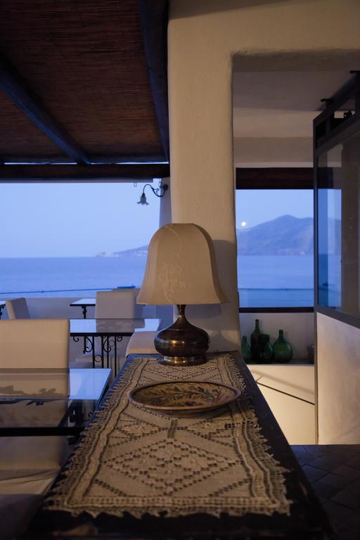 Hotel Santa Marina Antica Foresteria ซานตา มาริน่า ซาลินา ภายนอก รูปภาพ
